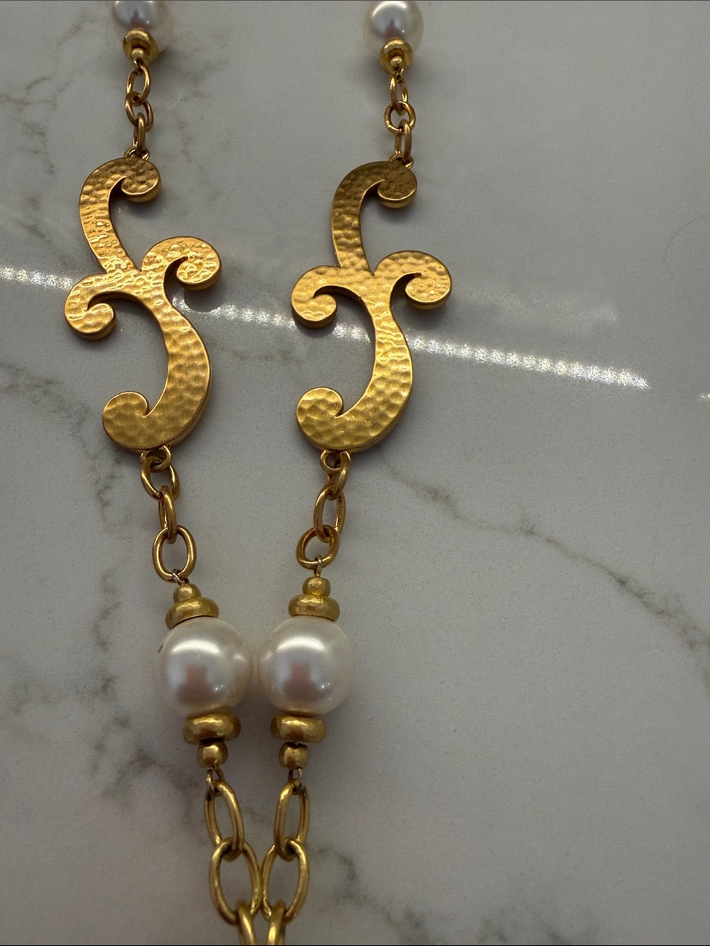 EUC Gold Toned Brighton Contempo Cloverleaf Pendant Necklace and Earring Set - Picture 7 of 10